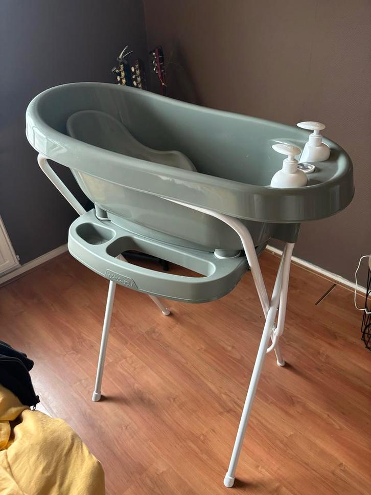 Bébé-jou Babybadje met Onderstel - Zo Goed Als Nieuw!, Kinderen en Baby's, Badjes en Verzorging, Zo goed als nieuw, Badje, Bébé-jou