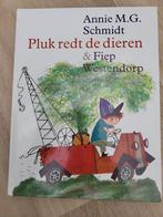 Annie M.G. Schmidt - Pluk redt de dieren, Annie M.G. Schmidt, Fictie algemeen, Ophalen of Verzenden, Zo goed als nieuw