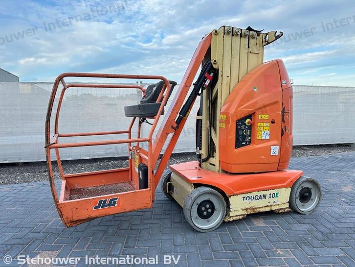 JLG Toucan 10E mast hoogwerker masthoogwerker, Zakelijke goederen, Machines en Bouw | Liften, Steigers en Ladders