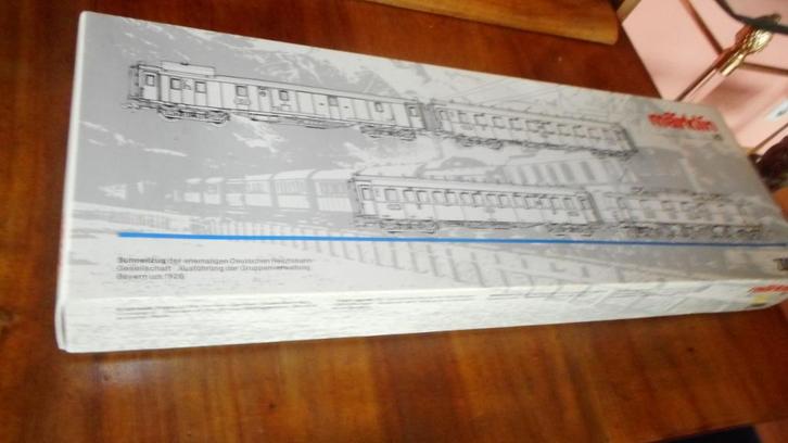 MARKLIN 2860 DRG Bayern, sneltrein set, loc EP 5 + 3 wagons, Hobby en Vrije tijd, Modeltreinen | H0, Nieuw, Treinset, Wisselstroom