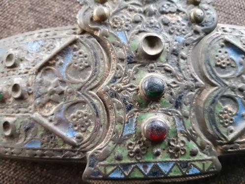 Antieke gesp uit de Balkan. Pafti volk. Rond 1700 nC, Sieraden, Tassen en Uiterlijk, Antieke sieraden, Overige materialen, Ophalen of Verzenden