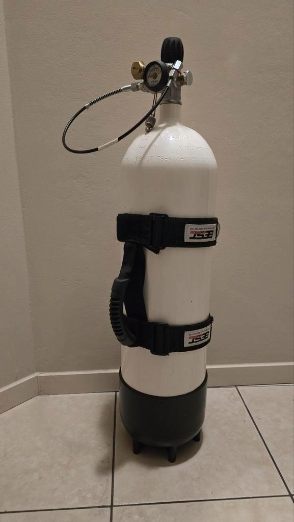 Persluchtfles 12 L 300 bar met vulset en accessoires, Watersport en Boten, Duiken, Zo goed als nieuw, Duikfles, Ophalen of Verzenden