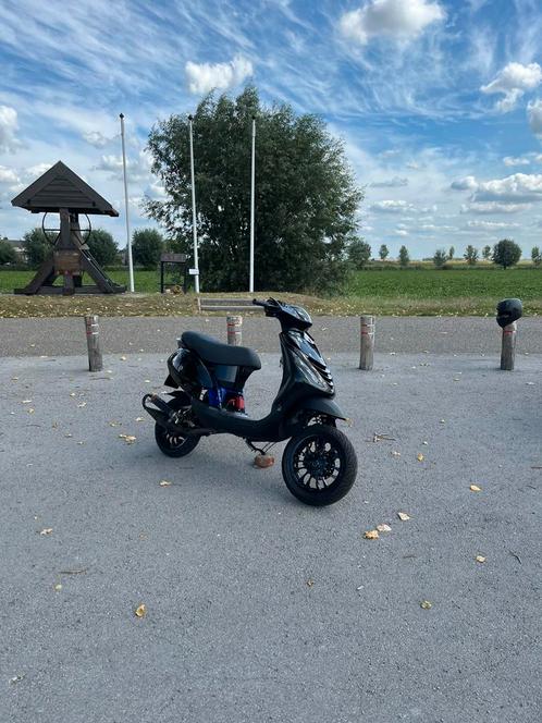 Piaggio zip 70 cc 2 takt of in onderdelen, Fietsen en Brommers, Scooters | Piaggio, Zo goed als nieuw, Ophalen of Verzenden