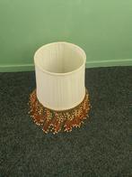 Mooie grote lampenkap met kralenrand, Gebruikt, 25 tot 50 cm, Rond, Ophalen of Verzenden
