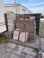 Diverse beton en grindtegels - Gratis!, Tuin en Terras, Tegels en Klinkers, Ophalen, Gebruikt, 10 m² of meer, Beton