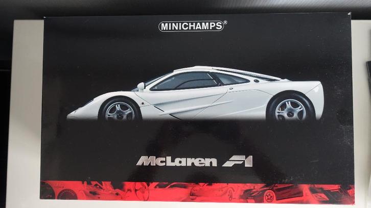 McLaren F1 roadcar 1994 in schaal op 1:12 van MiniChamps, Hobby en Vrije tijd, Modelauto's | 1:5 tot 1:12, Nieuw, Auto, 1:9 t/m 1:12