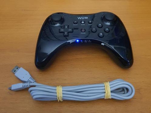 Originele Nintendo Wii U Pro Controller met 2.5 USB Kabel, Spelcomputers en Games, Games | Nintendo Wii U, Gebruikt, Overige genres