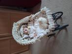 Hele mooie porseleinen pop in kinderwagen, Ophalen, Zo goed als nieuw