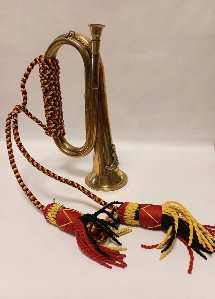 Koperen Trompet met Touw - 25cm, Muziek en Instrumenten, Blaasinstrumenten | Trompetten, Gebruikt, Overige typen, Ophalen of Verzenden