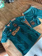 Ajax Adidas Tenue 2022/2023 - Maat M 140-152, Ophalen of Verzenden, Zo goed als nieuw, Jongen of Meisje, Sport- of Zwemkleding
