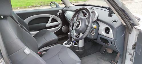 Mini Cooper 1.6 AUT 2006 Grijs RECHTS GESTUURD!! 146.000, Auto's, Mini, Particulier, Cooper, Benzine, F, Hatchback, Automaat, Geïmporteerd