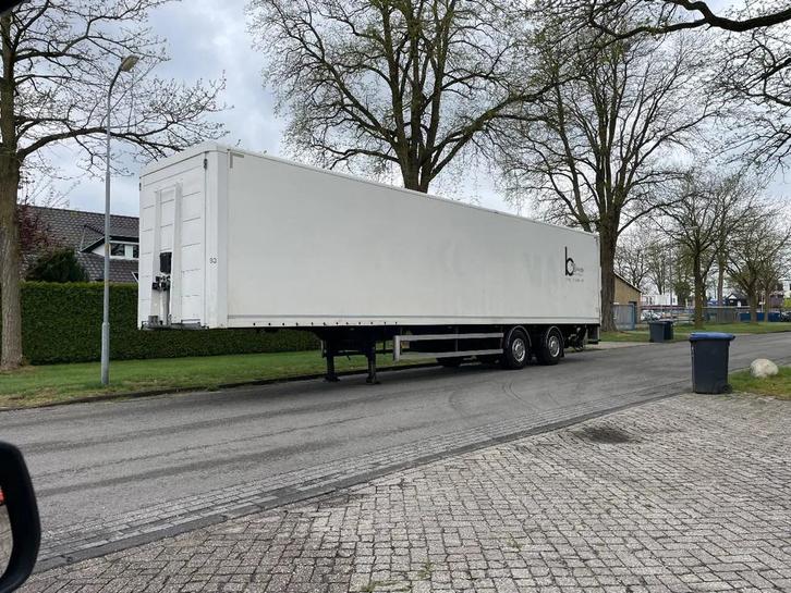 WEB TRAILER Div Huur Trailers bel voor info (bj 2012), Auto's, Vrachtwagens, Bedrijf, Aanhangers en Opleggers, Overige brandstoffen