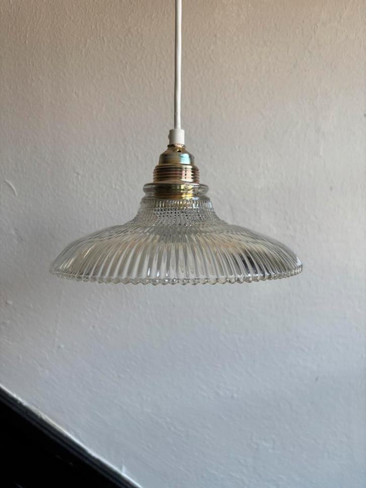 Vintage Franse holophane hanglamp lampenkap glas ribbel rond, Huis en Inrichting, Lampen | Hanglampen, Nieuw, Minder dan 50 cm