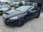 Volvo V40 1.6 D2 Kinetic|Cam|Trekhaak|CC|NieuwAPK!, Auto's, Euro 5, Stof, Gebruikt, Zwart