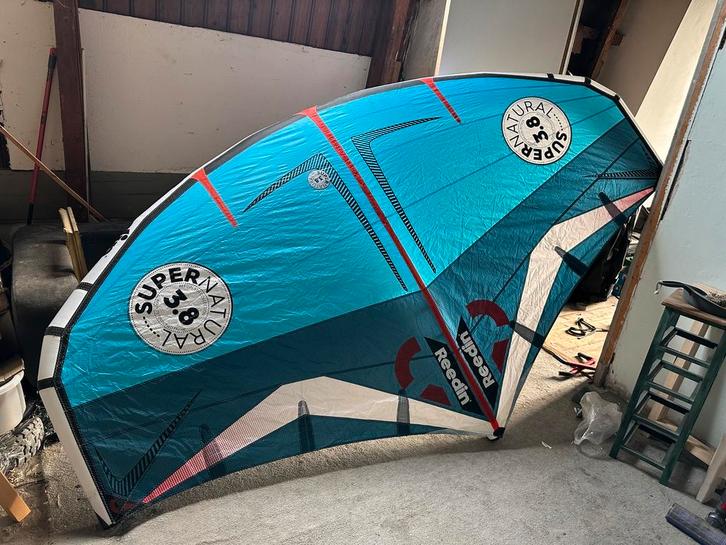 Reedin Supernatural 4.5m & 3.8m 2024 top conditie, Watersport en Boten, Wingsurfen, Zo goed als nieuw, Wingsurf-wing, Ophalen of Verzenden