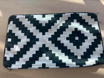 Ikea kussenhoes, zwart-wit, 70x40 cm beschikbaar voor biedingen