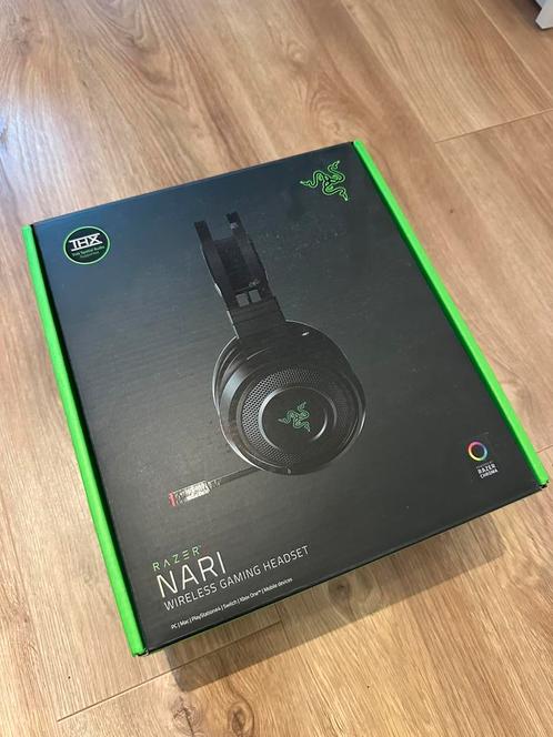 Razer Nari, PC/Mac/PS4/PS5/Switch/Xbox/Mobile, Audio, Tv en Foto, Koptelefoons, Gebruikt, Op oor (supra aural), Overige merken