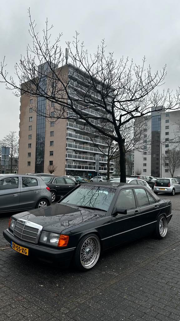 Mercedes 190-Serie 2.3 E ECE AUT 1988 Zwart, Auto's, Mercedes-Benz, Particulier, 190-Serie, Benzine, Sedan, Automaat, Zwart, Ophalen