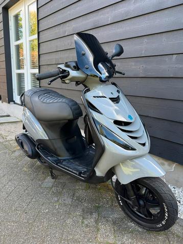 Zip 4t 50cc beschikbaar voor biedingen