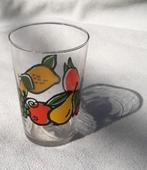 drinkglas met fruitdecor- vintage / retro, Frisdrankglas, Ophalen of Verzenden, Zo goed als nieuw