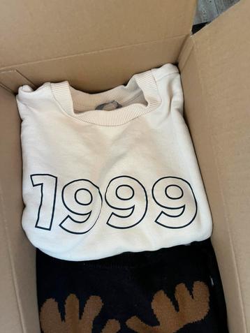 Kledingbox maar M (verschillende merken) beschikbaar voor biedingen