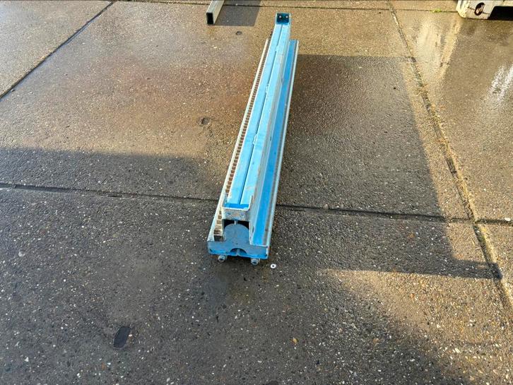 Mastdelen t.b.v. De Jong A25 tandheugel bouwlift, Doe-het-zelf en Verbouw, Overige Doe-het-zelf en Verbouw, Gebruikt, Ophalen