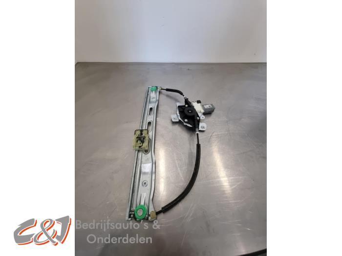 Ruitmechaniek 4Deurs rechts-voor van een Ford Transit Courie, Auto-onderdelen, Ruiten en Toebehoren, Ford, Gebruikt, 3 maanden garantie