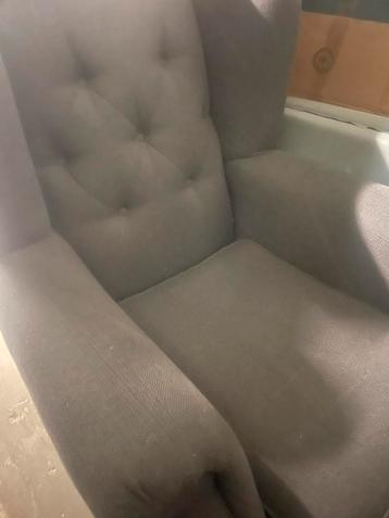 2 stoffen oor fauteuils, bijna nieuw beschikbaar voor biedingen