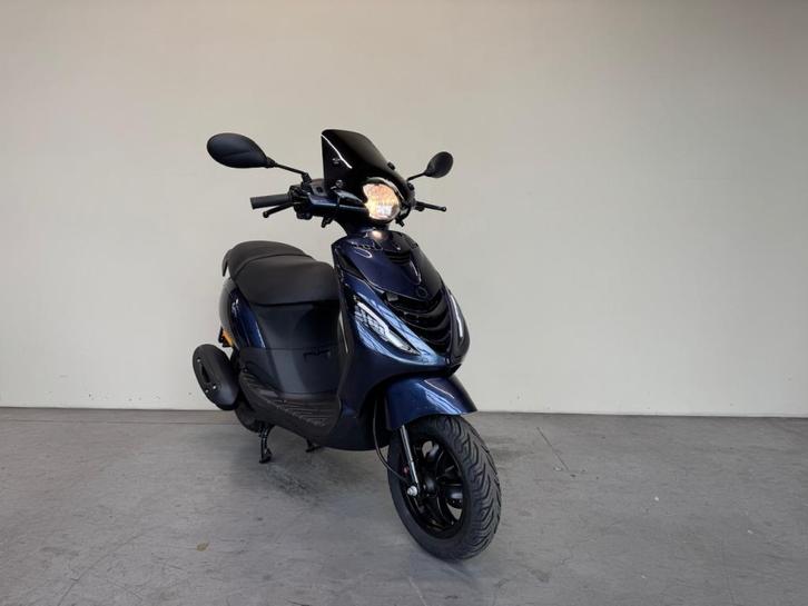 Piaggio Zip Brom 45 km/h, BWJ 2022, Midnight Blue, Custom, Fietsen en Brommers, Scooters | Piaggio, Gebruikt, Zip, Maximaal 45 km/u