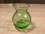 Vaasje anna groen glas. Uranium glas. Puntgaaf.Annagroen, Ophalen of Verzenden