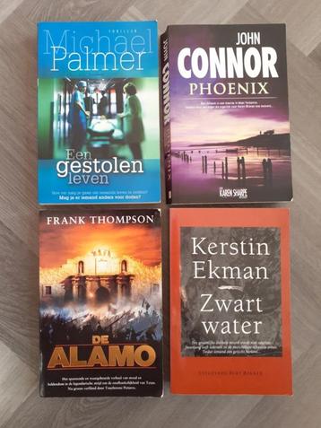 Boeken Pakket Thrillers 4x beschikbaar voor biedingen