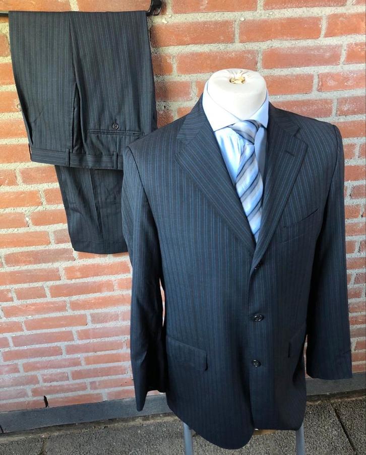 Nino Danieli= Corneliani kostuum Super 150’S Maat 48, Kleding | Heren, Kostuums en Colberts, Gedragen, Maat 48/50 (M), Grijs, Ophalen of Verzenden