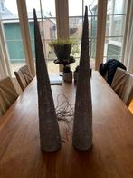 Twee glinster piramides (waarvan 1 met verlichting), Ophalen, Gebruikt