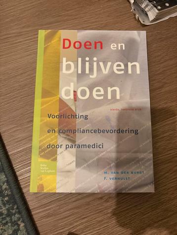 Doen en blijven doen voor paramedici beschikbaar voor biedingen