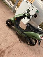 Scooter geel kenteken, Fietsen en Brommers, Snorfietsen en Snorscooters, Ophalen, Gebruikt, Benzine, Overige merken