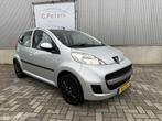 Peugeot 107 1.0-12V Urban Move 2010 / Airco / 5deurs / NAP /, Voorwielaandrijving, Metallic lak, Gebruikt, 4 stoelen