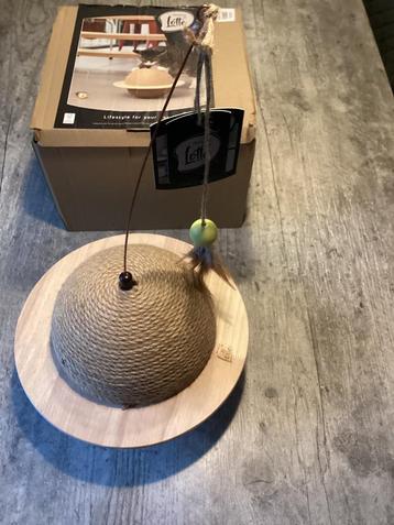 Katten krapbol lotte nieuw in doos beschikbaar voor biedingen