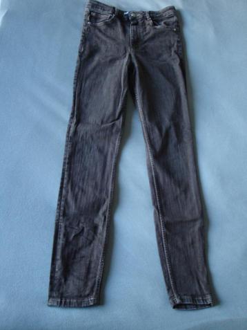 Maat 38. Lange bruine skinny jeans. beschikbaar voor biedingen