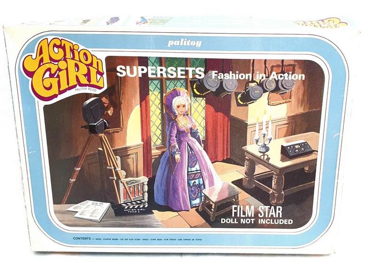 Action Man Palitoy Action Girl Dress & Play Room Set 1970!, Verzamelen, Poppetjes en Figuurtjes, Nieuw, Ophalen of Verzenden