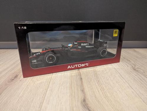 Fernando Alonso: McLaren Honda MP4-30 - 1:18 - AUTOart, Hobby en Vrije tijd, Modelauto's | 1:18, Nieuw, Auto, Autoart, Ophalen of Verzenden