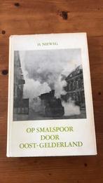 Op smalspoor door Oost-Gelderland,H Nieweg, Boeken, Ophalen of Verzenden, Gelezen