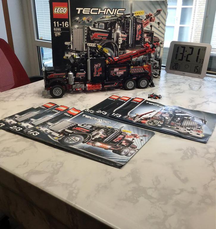 Lego Technic 8285 silver edition tow truck met 8287 pf optie, Kinderen en Baby's, Speelgoed | Duplo en Lego, Zo goed als nieuw