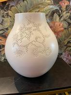 Hella Jongerius vaas Ikea wit, Huis en Inrichting, Woonaccessoires | Vazen, Ophalen, Wit, Aardewerk of Porselein, Zo goed als nieuw