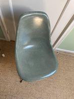 Eames by Modernica Seafoam green Eiffel base, Huis en Inrichting, Stoelen, Gebruikt, Twee, Overige kleuren, Ophalen of Verzenden