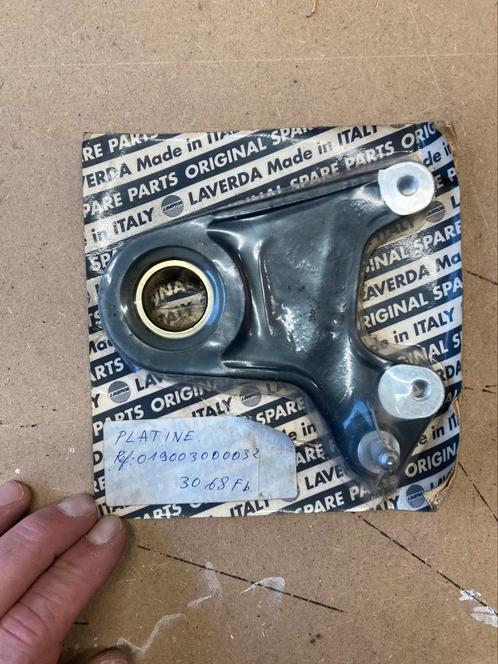 Nieuw (NOS) Remklauw montage beugel ZANE LAVERDA, Motoren, Accessoires | Overige, Nieuw, Ophalen of Verzenden