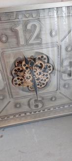 Moderne Wandklok met Tandwielen, Ophalen, Zo goed als nieuw, Analoog, Wandklok