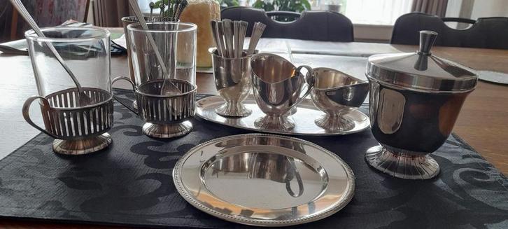 Zilveren theeset,/roomstel/vorjes/lepeltjes enz, Huis en Inrichting, Keuken | Potten en Pannen, Zo goed als nieuw, Overige typen