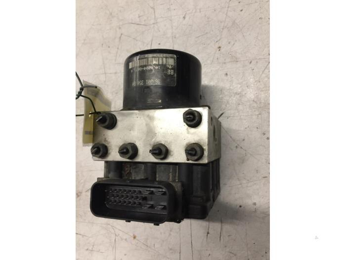 ABS Pomp van een Peugeot 206, Auto-onderdelen, Ophalen of Verzenden, 3 maanden garantie, Gebruikt, Peugeot