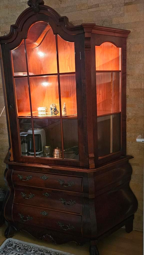Mooie buikkast met verlichting, Huis en Inrichting, Kasten | Dressoirs, Gebruikt, 100 tot 150 cm, 25 tot 50 cm, Met lade(s), Met deur(en)