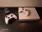 Xbox One S met 2 controllers + accessoires, Ophalen of Verzenden, Gebruikt, Met 2 controllers, Xbox One S
